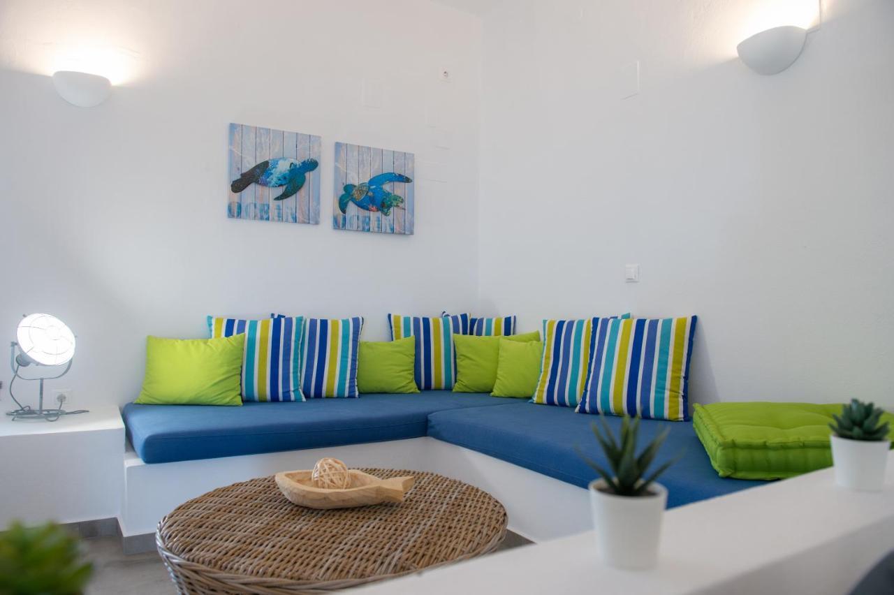 Grey House Villa Exambela Bagian luar foto