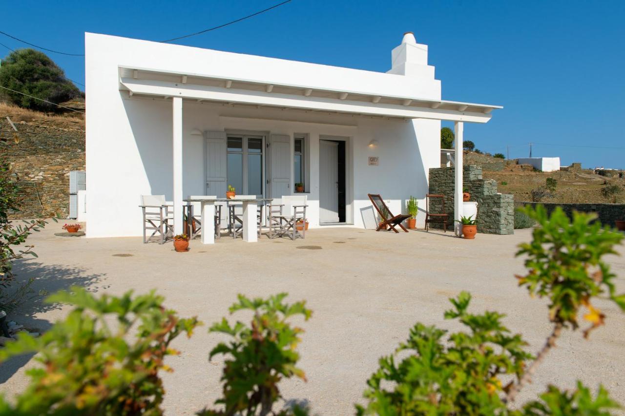 Grey House Villa Exambela Bagian luar foto